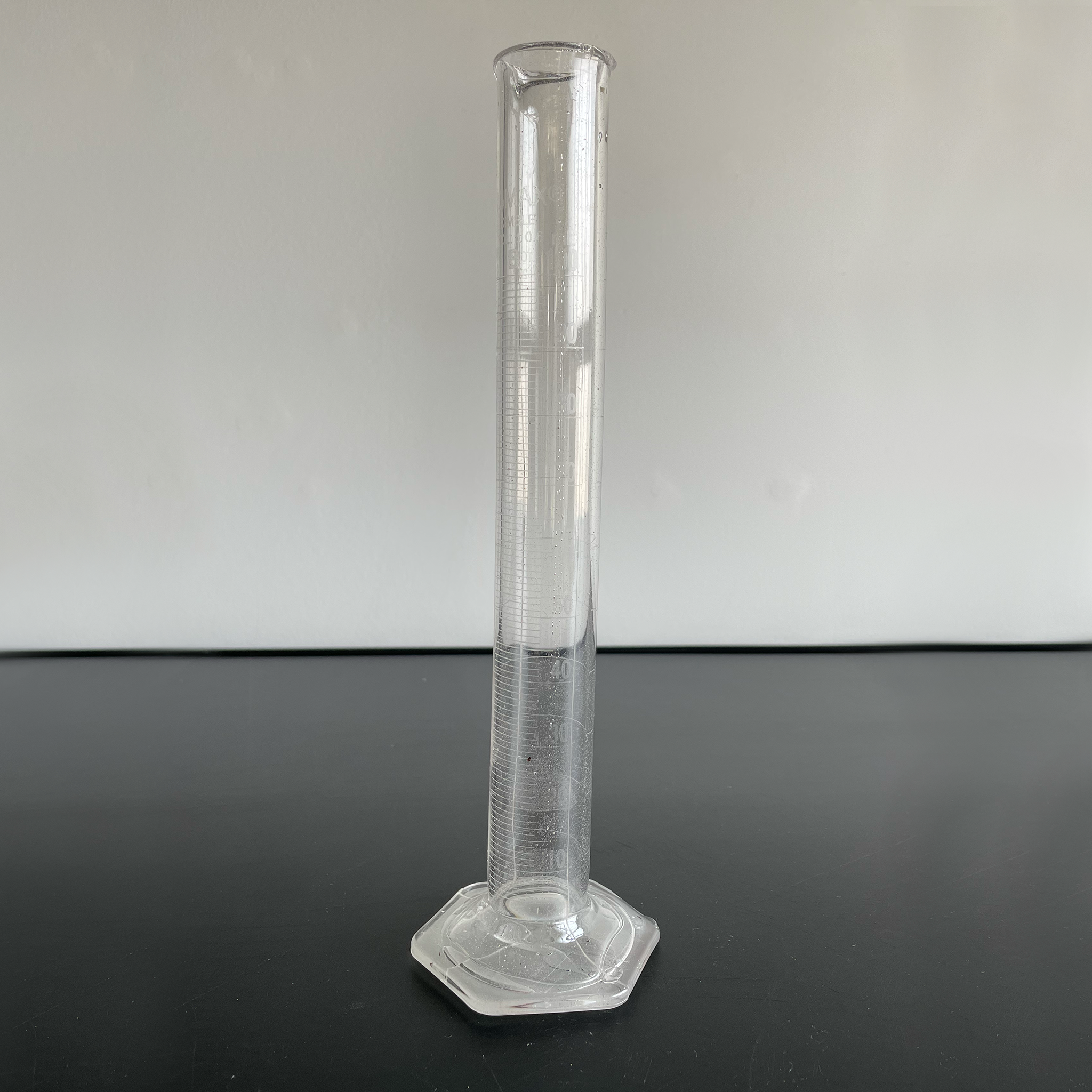Graduated Cylinder 100ml — Breakaway Glass